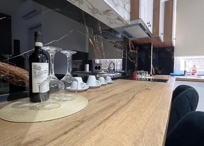 Comfort Gjuhadol Apartment