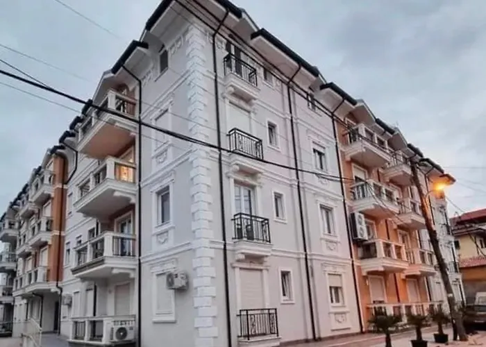 Apartment Comfort Gjuhadol