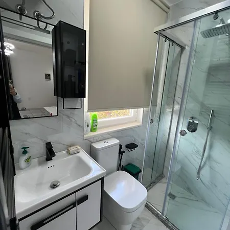 Comfort Gjuhadol Daire *