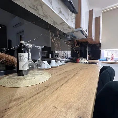 Comfort Gjuhadol Daire